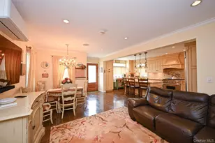 171-20 Gladwin Ave, Fresh Meadows, NY 11365 - Photo 7