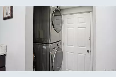 13 Peachtree Lane, Levittown, NY 11756 - Photo 23