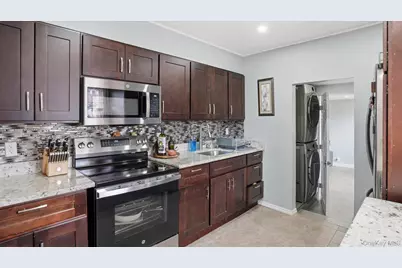 13 Peachtree Lane, Levittown, NY 11756 - Photo 13