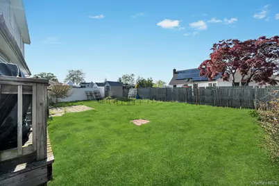 83 Old Farmingdale Road, West Babylon, NY 11704 - Photo 29