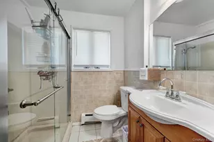 83 Old Farmingdale Rd, West Babylon, NY 11704 - Photo 13