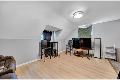 83 Old Farmingdale Road, West Babylon, NY 11704 - Photo 23