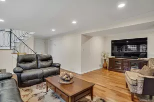 22 Abbey Dr, Commack, NY 11725 - Photo 27