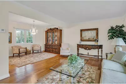 22 Abbey Drive, Commack, NY 11725 - Photo 11