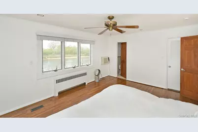 3544 Woodward Street, Oceanside, NY 11572 - Photo 19
