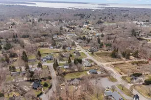 5 Marc St, Shelter Island, NY 11964 - Photo 5