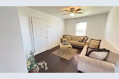 29 Sheridan Drive, Shirley, NY 11967 - Photo 19