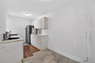 2105 Wallace Ave, Bronx, NY 10462 - Photo 11