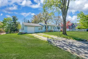 77 Nautilus Dr, Rocky Point, NY 11778 - Photo 9