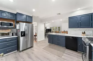 14 Earlwood Dr, Poughkeepsie, NY 12603 - Photo 9