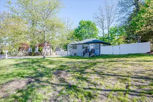 55 Hickory Rd, Rocky Point, NY 11778 - Photo 25