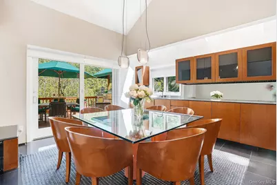 19 Clubhouse Lane, Scarsdale, NY 10583 - Photo 7