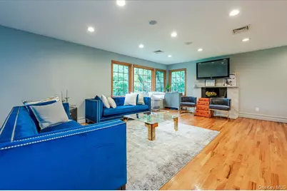 26 Red Brook Road, Great Neck, NY 11024 - Photo 13
