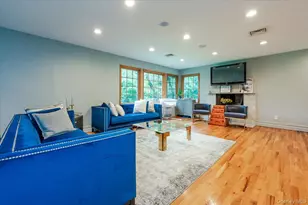 26 Redbrook Rd, Great Neck, NY 11024 - Photo 13