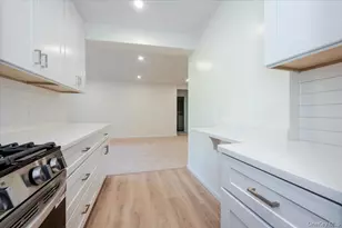 99 Randall Ave, Freeport, NY 11520 - Photo 9