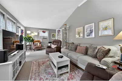 8 7th Street, Carle Place, NY 11514 - Photo 5