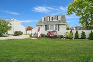 55 Westwood Ave, Deer Park, NY 11729 - Photo 3