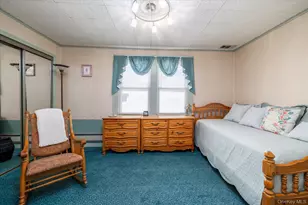 2522 5th St, East Meadow, NY 11554 - Photo 13