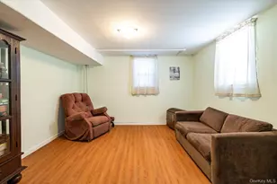 2522 5th St, East Meadow, NY 11554 - Photo 21