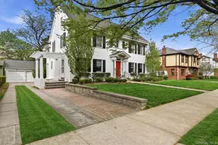 10 Massachusetts Blvd, Floral Park, NY 11001 - Photo 3