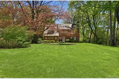 4 The Birches, Roslyn, NY 11576 - Photo 3