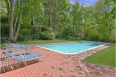 4 The Birches, Roslyn, NY 11576 - Photo 29