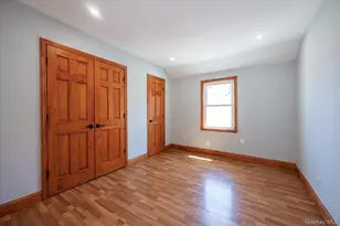 91-19 216th St, Queens Village, NY 11428 - Photo 11