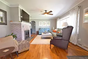 20 Conway St, Ronkonkoma, NY 11779 - Photo 5