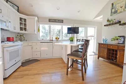 20 Conway Street, Ronkonkoma, NY 11779 - Photo 7