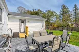 30 Clay Pitts Rd, Greenlawn, NY 11740 - Photo 29