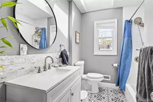 30 Clay Pitts Rd, Greenlawn, NY 11740 - Photo 19