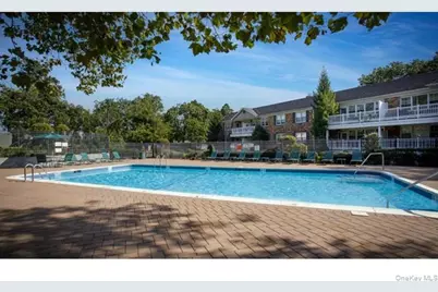 65 Prospect Avenue #2W, Hewlett, NY 11557 - Photo 1