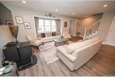 45 Roosevelt Avenue, Selden, NY 11784 - Photo 7