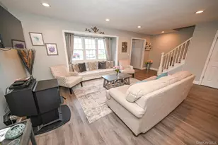 45 Roosevelt Ave, Selden, NY 11784 - Photo 7