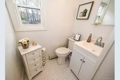 45 Roosevelt Avenue, Selden, NY 11784 - Photo 19