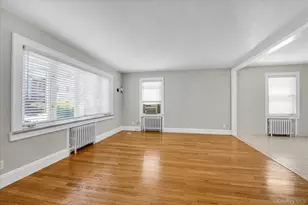 1353 Kiefer Ave, Elmont, NY 11003 - Photo 5