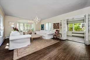 9 South Dr, Great Neck, NY 11021 - Photo 5