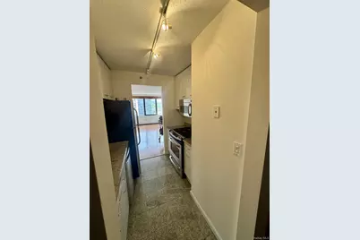 4 Martine Avenue #1621, White Plains, NY 10606 - Photo 11