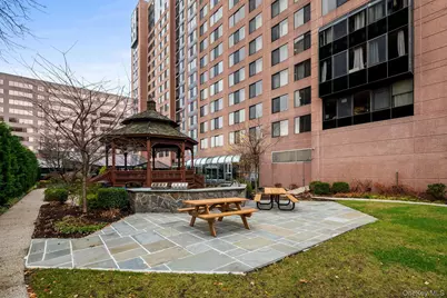 4 Martine Avenue #1621, White Plains, NY 10606 - Photo 23