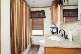 210 Frederick Ave, Bellmore, NY 11710 - Photo 15