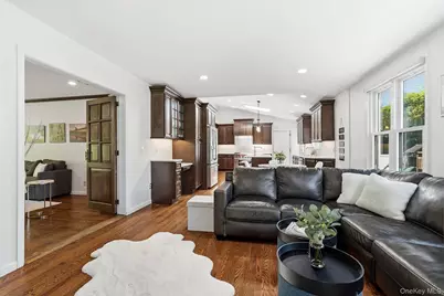 36 Stratford Road, New Rochelle, NY 10804 - Photo 11