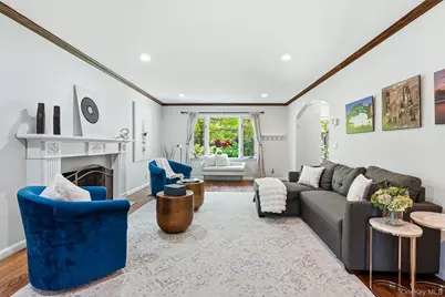 36 Stratford Road, New Rochelle, NY 10804 - Photo 3