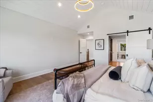 89 Choir Ln, Westbury, NY 11590 - Photo 17