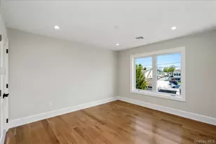 89 Choir Ln, Westbury, NY 11590 - Photo 25