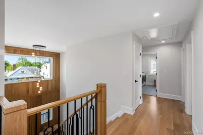 89 Choir Lane, Westbury, NY 11590 - Photo 15