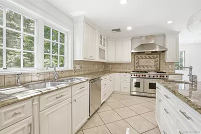 138 Oakland Beach Avenue, Rye, NY 10580 - Photo 3