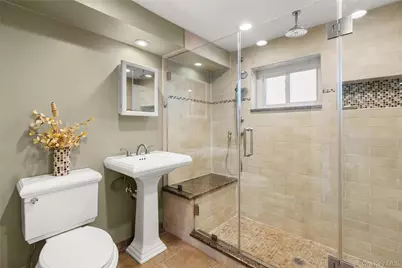234 E 3rd Street, Deer Park, NY 11729 - Photo 17