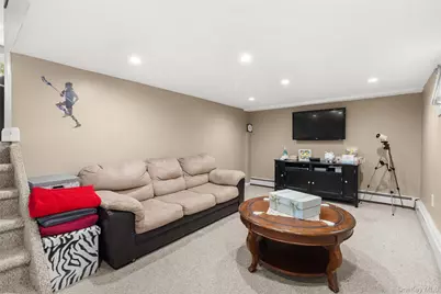 234 E 3rd Street, Deer Park, NY 11729 - Photo 19