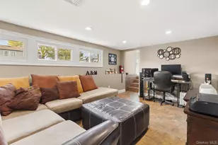 234 E 3rd St, Deer Park, NY 11729 - Photo 11