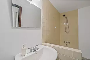 67-52 Ingram St, Forest Hills, NY 11375 - Photo 17